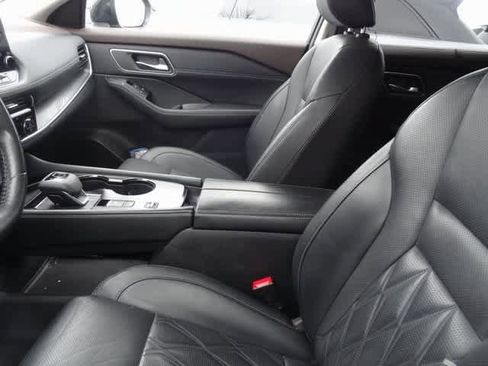 Used 2022 Nissan Rogue Platinum w/ Head-Up Display Package image 8