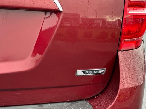 Used 2017 Chevrolet Equinox Premier w/ Enhanced Convenience Package image 30