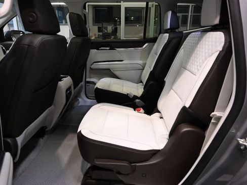 New 2026 GMC Acadia Denali w/ Super Cruise Package image 11