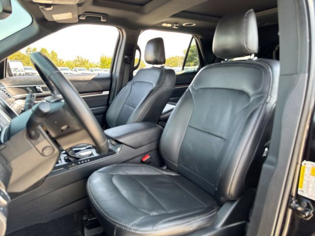Used 2019 Ford Explorer Limited w/ Class III Trailer Tow Package FWD image 11