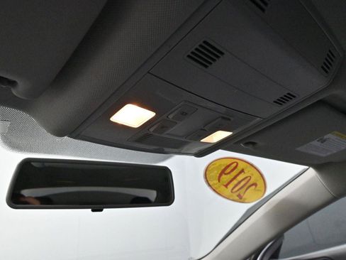 Used 2019 Volkswagen Jetta S image 23