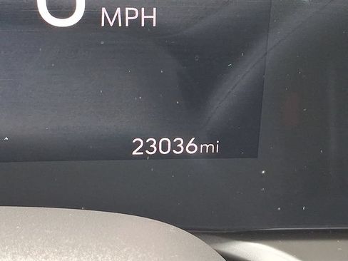 Used 2025 Buick Encore GX Preferred AWD/4WD image 19