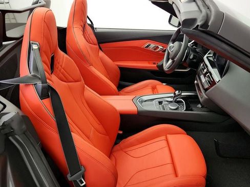 Used 2025 BMW Z4 M40i w/ Premium Package image 22