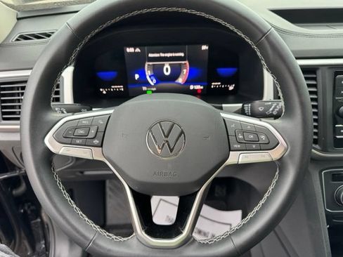 Used 2023 Volkswagen Atlas SE AWD/4WD image 18