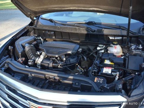 Used 2017 Cadillac XT5 Luxury w/ Driver Awareness Package AWD/4WD image 33
