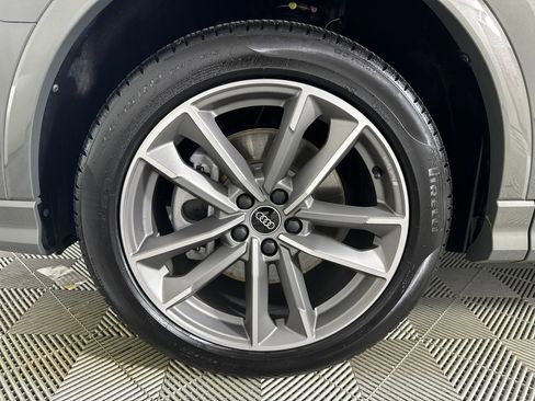 Certified 2025 Audi Q3 2.0T Premium w/ Convenience Package image 26