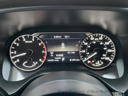 Used 2021 Nissan Rogue SV image 22