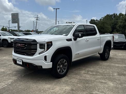 Used 2025 GMC Sierra 1500 AT4 AWD/4WD image 3