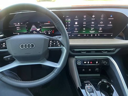 Used 2025 Audi Q5 Premium Plus AWD/4WD image 21
