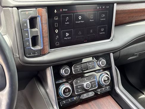 Used 2023 GMC Yukon XL Denali Ultimate AWD/4WD image 14