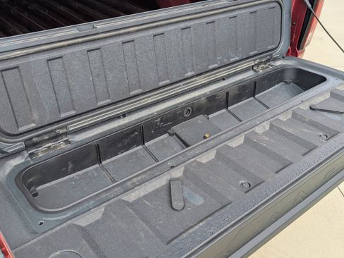 Used 2025 Chevrolet Colorado Z71 AWD/4WD image 5