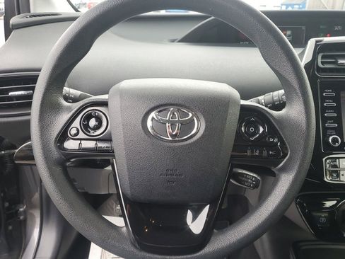 Used 2021 Toyota Prius LE image 13