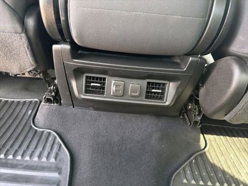 Used 2022 Chevrolet Silverado 2500 LT w/ Convenience Package image 14