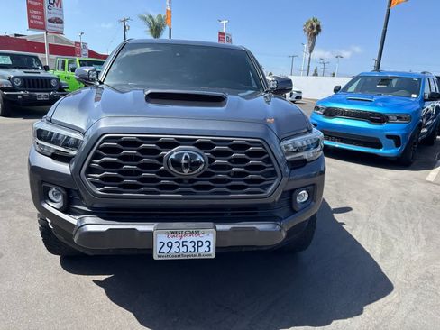 Used 2021 Toyota Tacoma TRD Sport w/ TRD Premium Sport Package RWD image 4