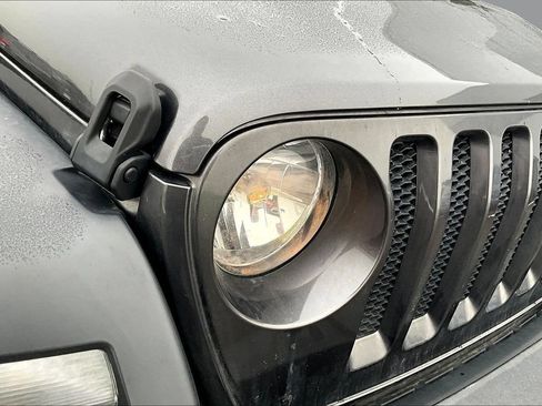 Used 2018 Jeep Wrangler Sport w/ Quick Order Package 24S AWD/4WD image 21
