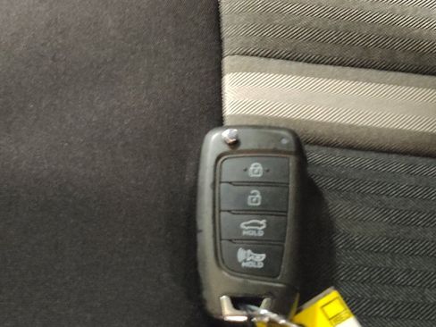 Used 2023 Hyundai Sonata SE FWD image 32