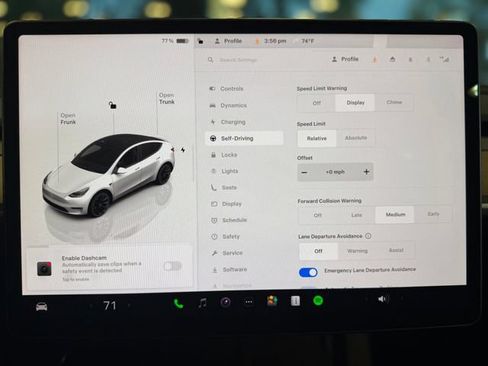 Used 2023 Tesla Model Y AWD image 28