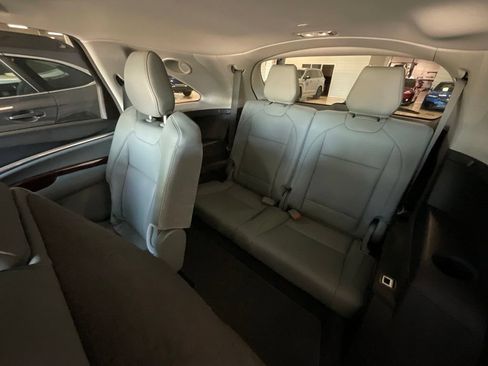 Used 2015 Acura MDX w/ Technology Package AWD/4WD image 24