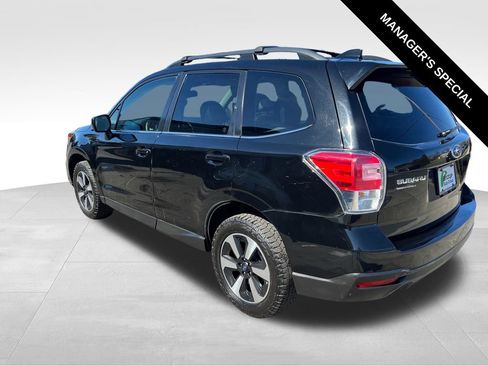 Used 2017 Subaru Forester 2.5i Limited AWD/4WD image 5