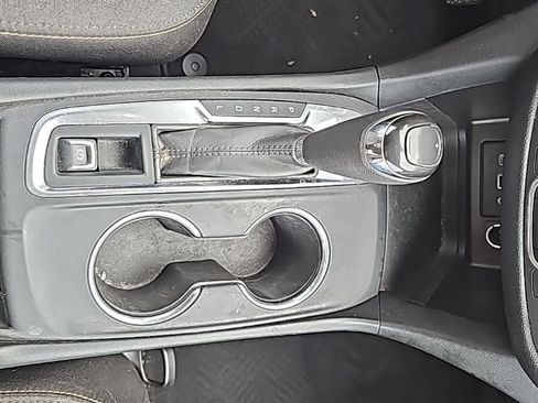 Used 2019 Chevrolet Equinox LT image 7