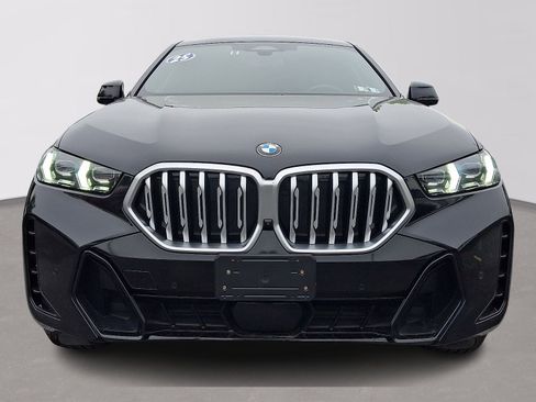 Used 2025 BMW X6 xDrive40i AWD/4WD image 2