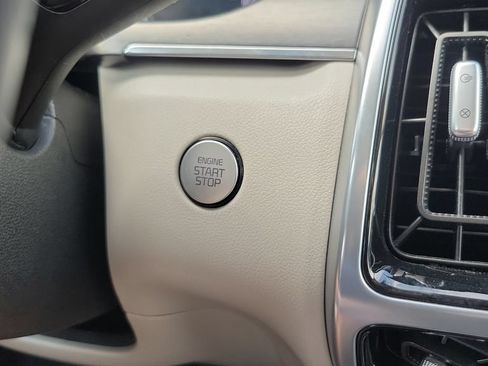 Used 2022 Kia Sorento SX w/ Panoramic Sunroof Package AWD/4WD image 27