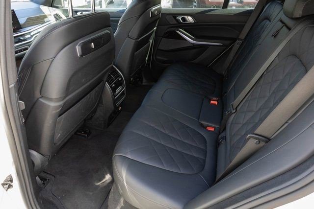 Used 2024 BMW X5 xDrive50e AWD/4WD image 13