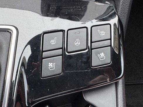 Certified 2025 Kia Sportage SX image 24