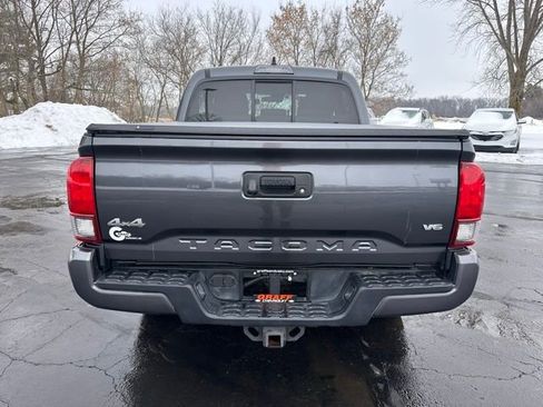 Used 2021 Toyota Tacoma SR image 4