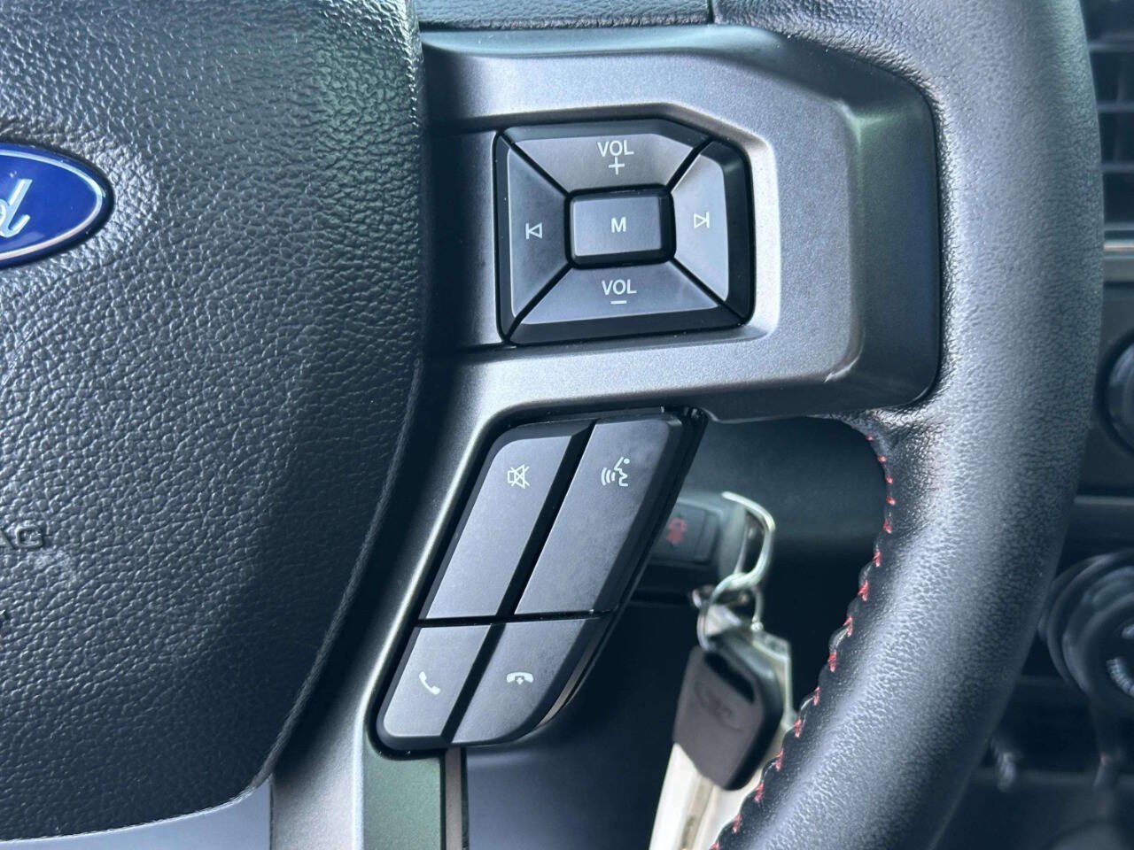Used 2017 Ford F150 XLT w/ Equipment Group 302A Luxury AWD/4WD image 19