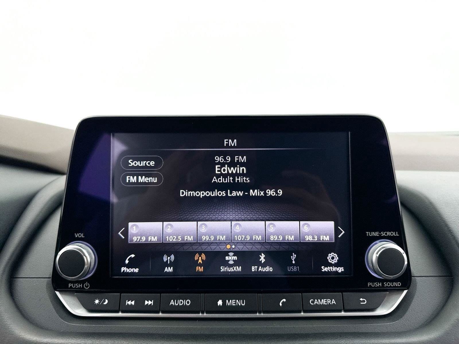 Used 2021 Nissan Rogue S FWD image 21