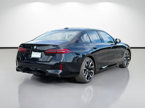 New 2027 BMW 530i xDrive w/ M Sport Package AWD/4WD image 3