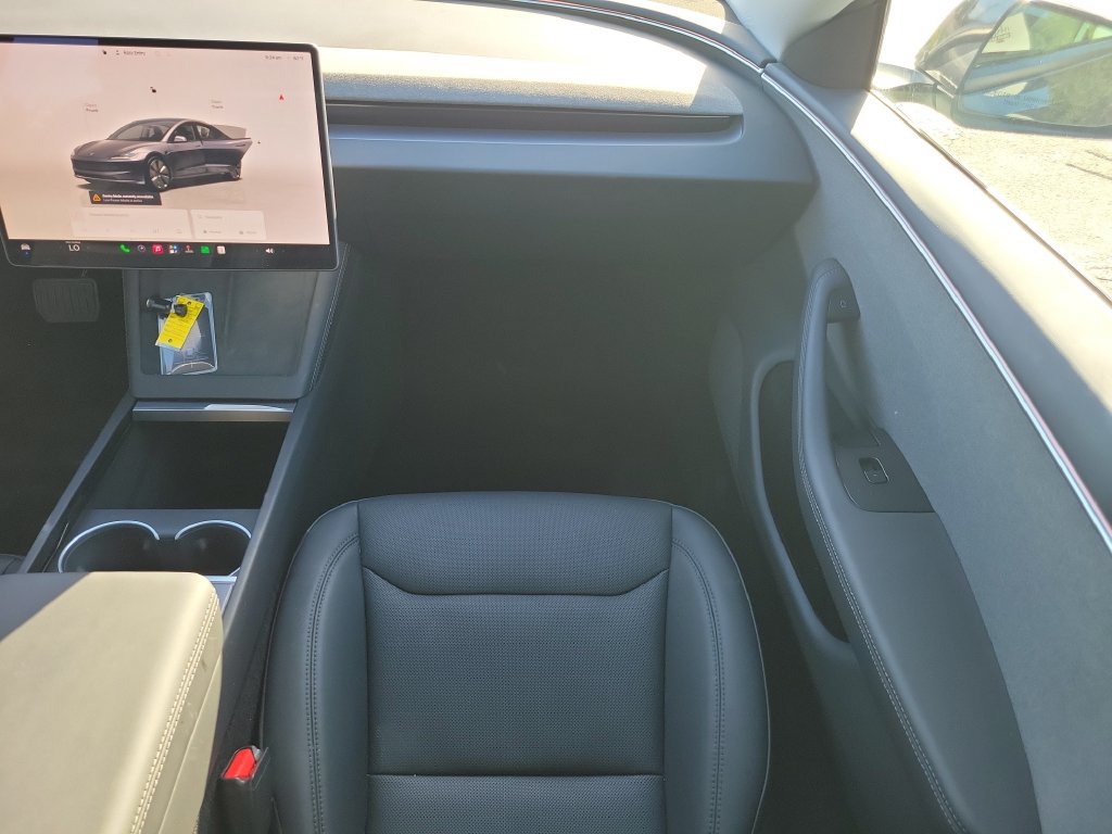 Used 2025 Tesla Model 3 RWD image 16