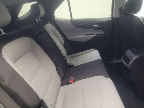 Used 2021 Chevrolet Equinox LT FWD image 19