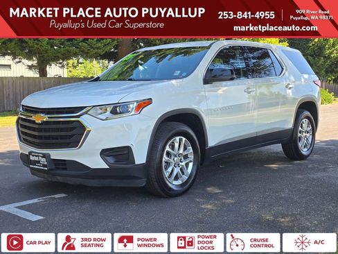 Used 2021 Chevrolet Traverse LS FWD image 1