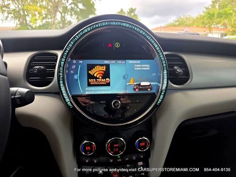 Used 2024 MINI Cooper S w/ Signature Upholstery Package image 60