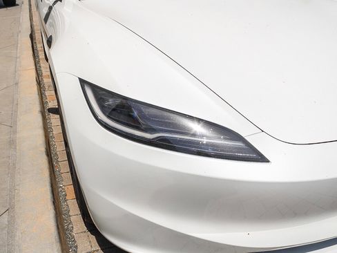 Used 2025 Tesla Model 3 Long Range RWD image 5