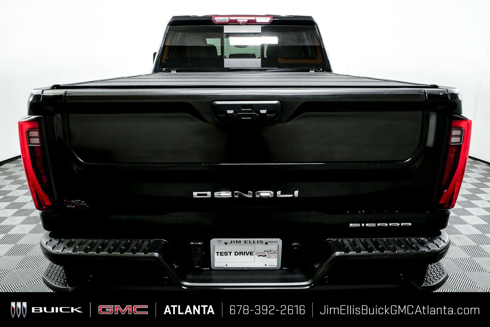 Used 2024 GMC Sierra 2500 Denali w/ Denali Reserve Package AWD/4WD image 27