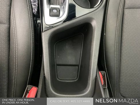 Used 2025 Buick Encore GX Preferred FWD image 41