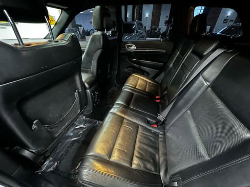 Used 2020 Jeep Grand Cherokee Limited w/ Luxury Group II image 15