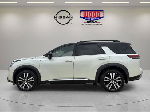 Used 2024 Nissan Pathfinder Platinum AWD/4WD image 5