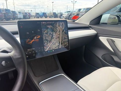 Used 2021 Tesla Model 3 Long Range image 49