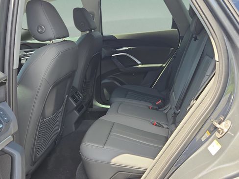 New 2025 Audi Q5 Premium w/ Convenience Package image 18