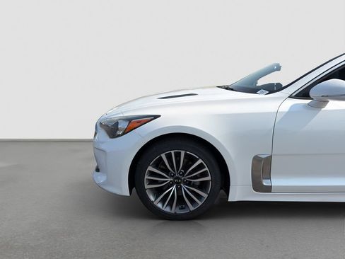 Used 2019 Kia Stinger RWD image 22