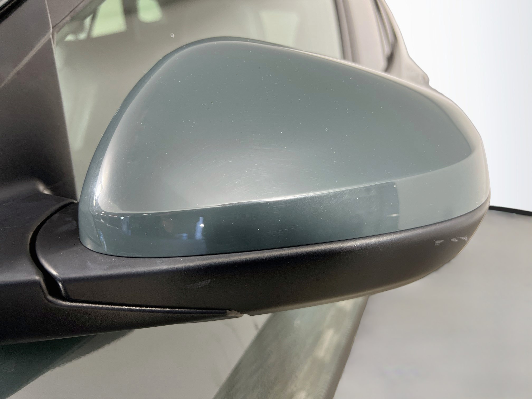 Used 2025 Chevrolet Trax LT FWD image 13