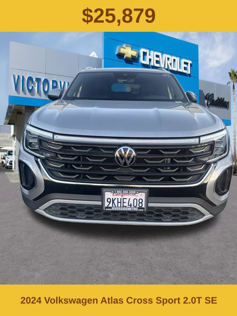 Used 2024 Volkswagen Atlas Cross Sport SE AWD/4WD image 2