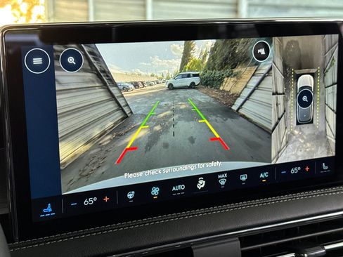 Used 2025 Lincoln Corsair AWD w/ Equipment Group 101A image 19