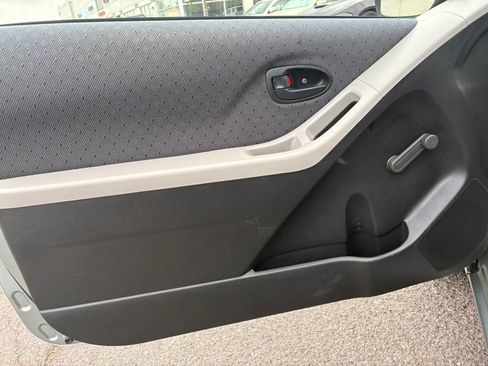 Used 2010 Toyota Yaris 2-Door Hatchback FWD image 11