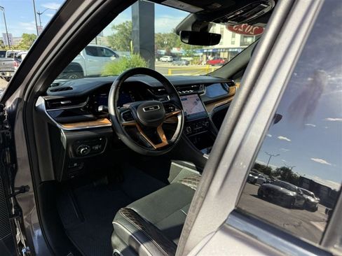 Used 2023 Jeep Grand Cherokee Summit AWD/4WD image 23