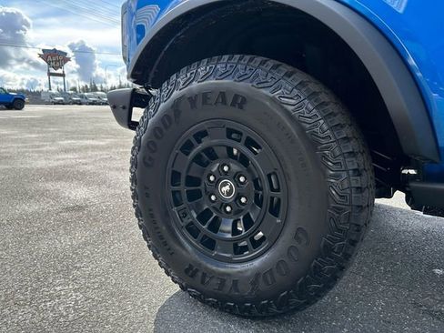 New 2026 Ford Bronco Badlands image 29